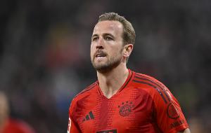 开云官方平台-欧冠&amp;德国杯出局！拜仁德甲6分领跑，凯恩能实现生涯首冠目标吗？