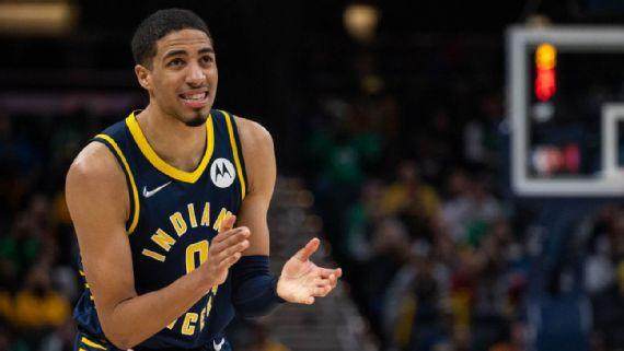 1669088772135089873.jpg i.jpg